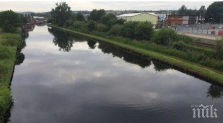 зловещо труп годишно момченце изплува йоркшир