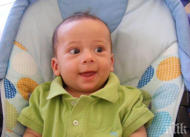 Помогнете! Полицията търси родителите на захвърлено бебе във Варна 