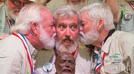 хемингуей спечели конкурса двойници хемингуей