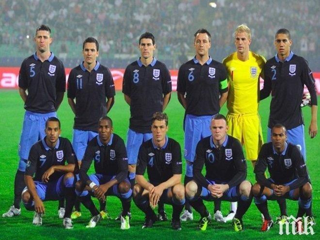 Секс скандал в Англия! Национал прави тройка, полицията го спасява