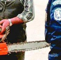 Бабаит на градус нападна ченгета с резачка