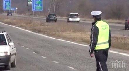 пик пътнически автобус остана без знак технически преглед заради стъкло