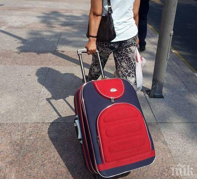 Изоставен куфар на автогара вдигна бургаската полиция на крак