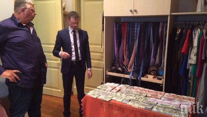 В Русия арестуваха шефа на Федералната митница, намериха повече от милион долара в кутии за обувки