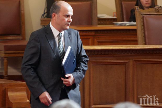 Шефът на НОИ се цани за нов мандат, готов е с концепция