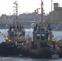 Полярна война? Русия се снабдява с бойни ледоразбивачи