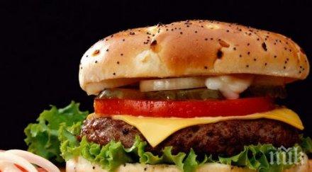 месец junk foods обичаните храни