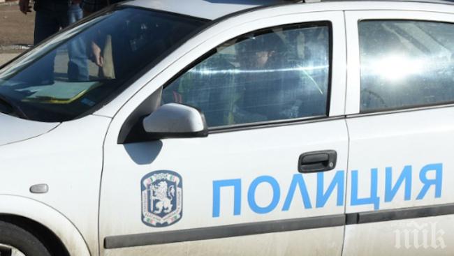 Еротична танцьорка шамаросала ченгето в Пловдив (СНИМКИ 18+)