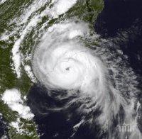 КИТАЙ В СТРАХ!  Очаква се най-силният тайфун от 1983 г.