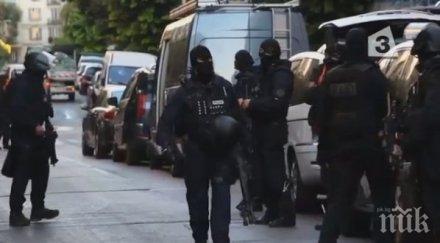 увеличават призивите френското правителство реформира разузнаването