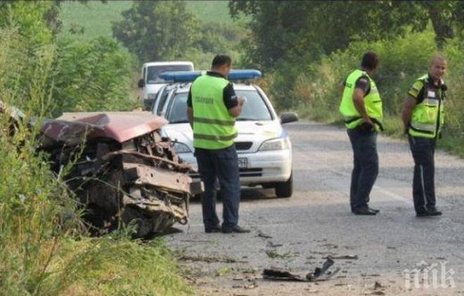 Висока скорост е причината за адския сблъсък край Русе, при който загина един човек (СНИМКИ)