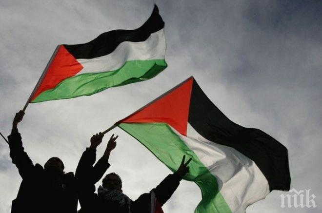Палестинец е опитал да намушка израелски войници
