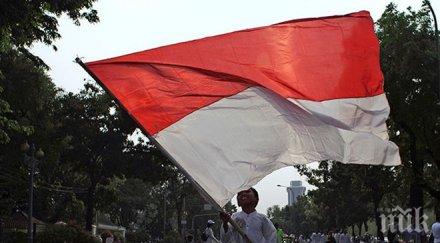 ислямски активисти индонезия поискаха признаването гей браковете незаконни