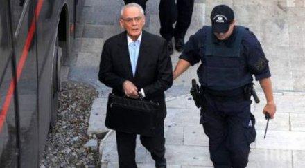 пребиха бивш гръцки министър затвора