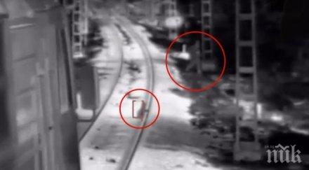спасиха годишно дете секунди блъсне влак видео