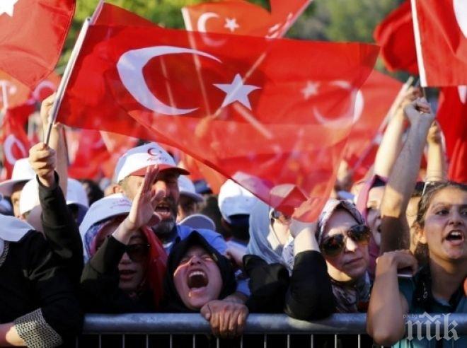 CNN Turk: Турски генерал с 10 критични послания след опита за преврат в страната