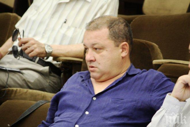 ИЗВЪНРЕДНО! Лют скандал във Варна! Общинари скочиха срещу предложен за почетен гражданин: На тоя му плащахме рекет!