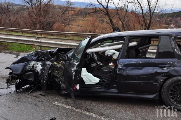 Кърваво меле на Маказа! Мъж и жена от Румъния загинаха, дете оцеля по чудо