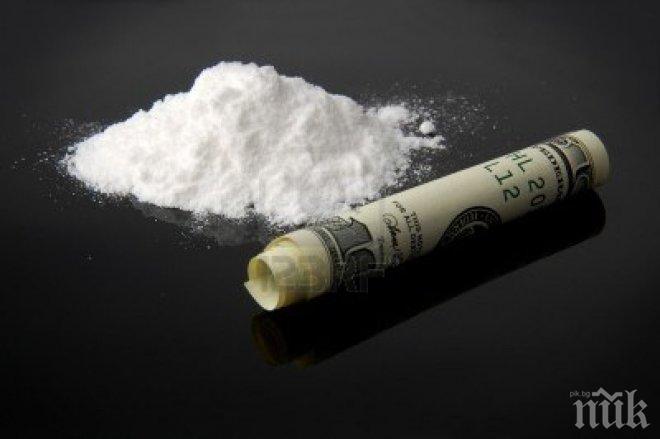 Арестуваха българка с 2,4 килограма кокаин в Атина, скрила го в сладолед на прах