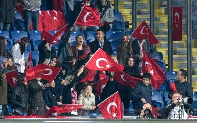 Турската футболна федерация е уволнила 94 свои сътрудници след опита за преврат