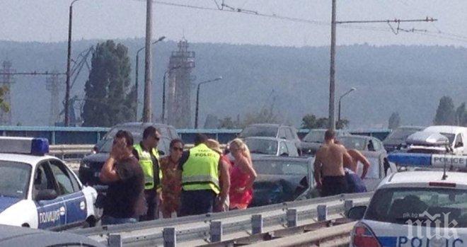 Две катастрофи затапиха Аспаруховия мост във Варна