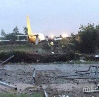 ИЗВЪНРЕДНО! Самолет на DHL се заби в магистрала! Боинг 737 кацна аварийно в Милано заради буря, но не успя да спре (СНИМКИ)