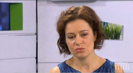 майка отвлечено баща дете неговият пореден акт насилие