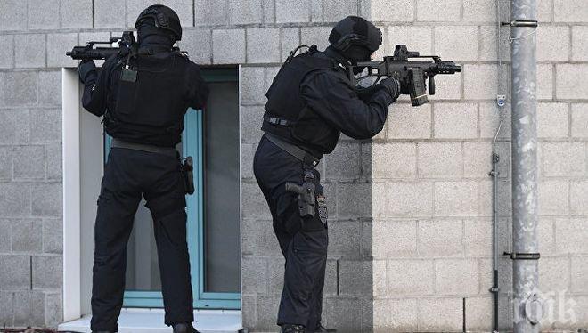 Драмата в Германия продължава! Мъжът отказва да се предаде, полицията не може да говори с него 