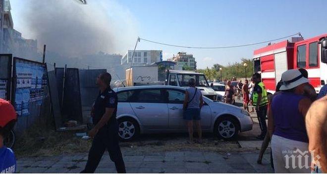 Паника в Поморие! Пожар на крайбрежната алея шашна туристите