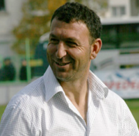 ЧЕСТИТО! Легендарният голмайстор Михтарски стана дядо 3 седмици след 50-годишния си юбилей