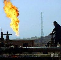 Петролът в Азия се повиши в понеделник сутринта 