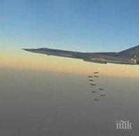 ЕКСКЛУЗИВНО: Съкрушителният удар на руските Ту-22М3 унищожил голямо количество терористи! Ето какво остана от лагера (ВИДЕО)
