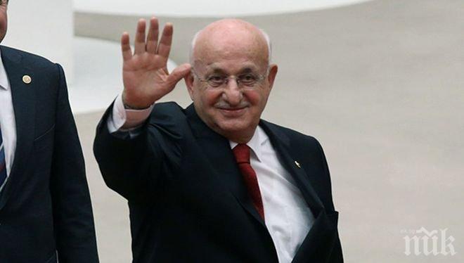 Исмаил Караман: Превратите са вече погребани в историята на Турция