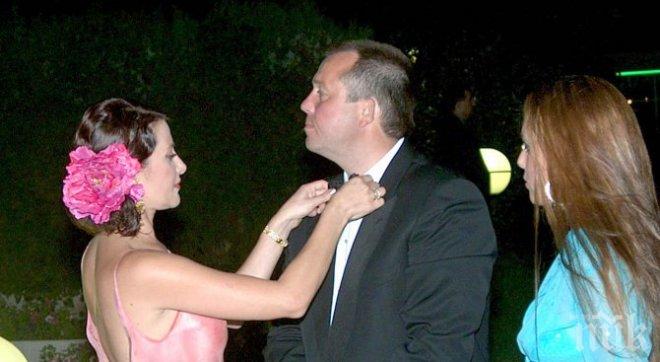 СЕНЗАЦИЯ! Дарина показа неизвестен кадър с покойния Илия Павлов (СНИМКА)