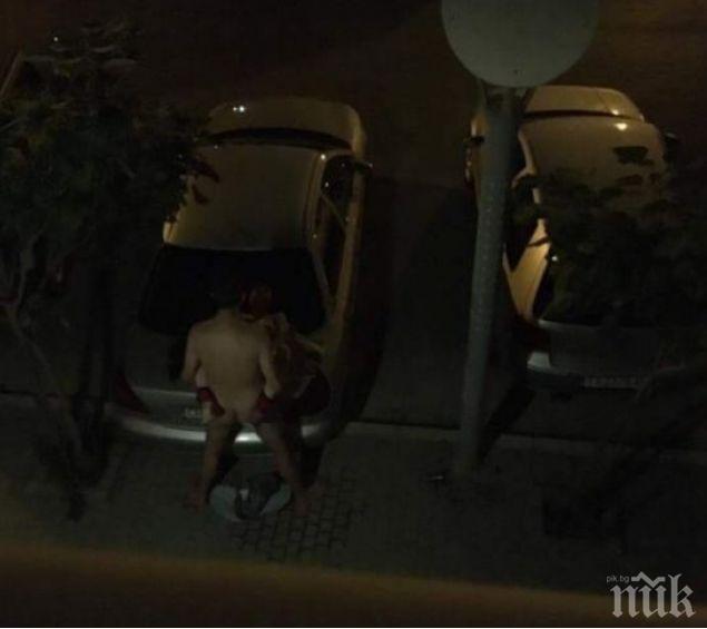 ТОТАЛЕН ХИТ В НЕТА! Това е Люлин - секс върху капака на колата! (СНИМКА 18+)