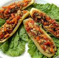 Пълнени зеленчуци с боб