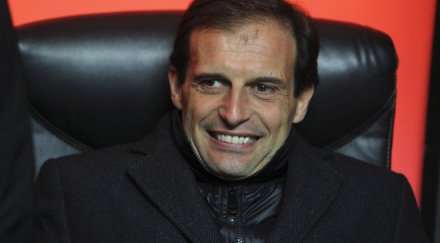 милан обсъжда нов договор алегри