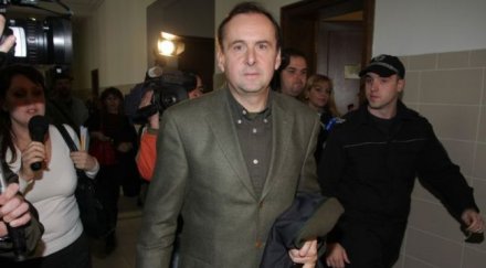 свидетел топлото майка имаха достъп трезорите