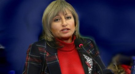 мира радева нетърпимостта протестиращите истерична