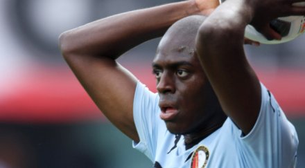 тотнъм следи национален защитник холандия