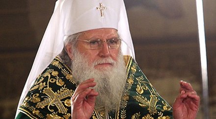 патриарх неофит свиква първи път светия синод
