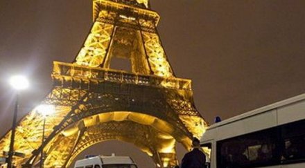 френските синдикати изкарват протест стотици хиляди души