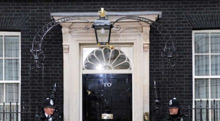 задържаха мъж нож дома британския премиер