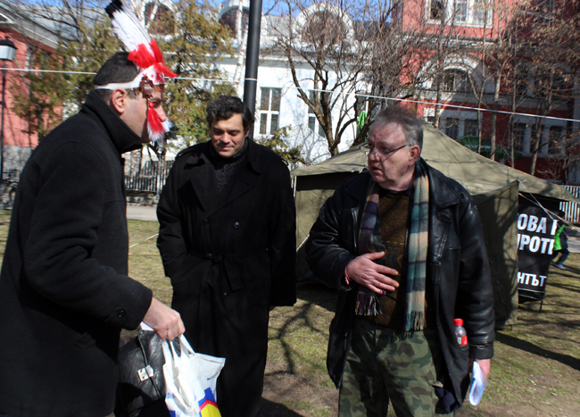 Палатковият лагер: Стига депутатско високомерие