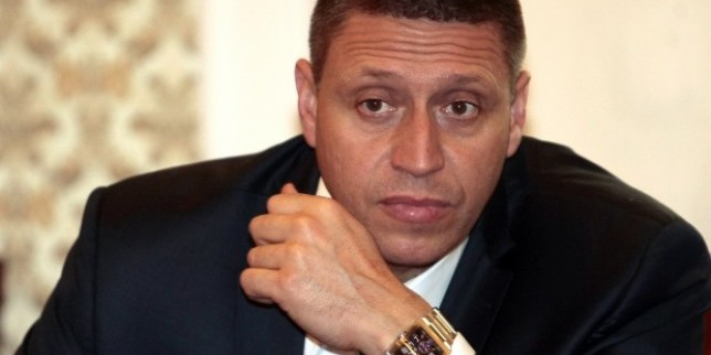 Разрешават на НСО да бие с палки и закопчава белезници