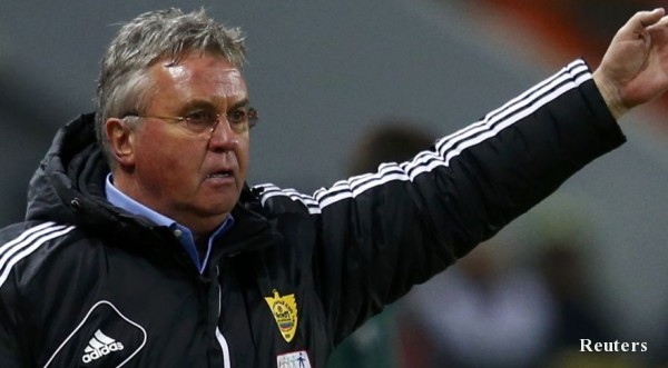 Гуус Хидинк се натиска за нов договор с Анжи