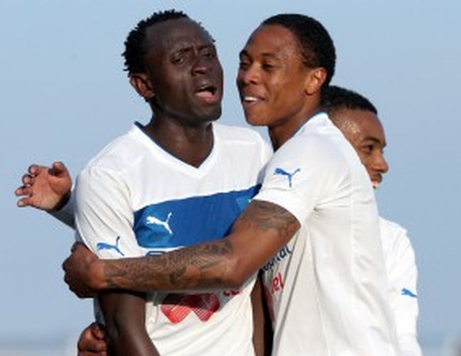 Левски срази акулите на Херо, Де Карвальо с два гола