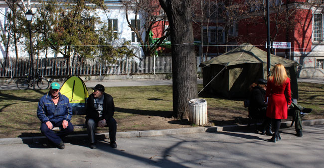 Палатков лагер на протеста дежури пред Народното събрание