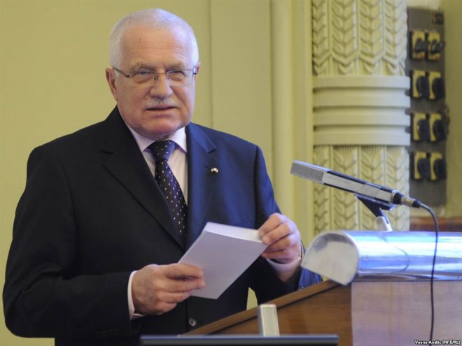 Чешкият сенат обвини Вацлав Клаус в измяна 