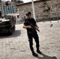 Уволнените турски военни са над 3000